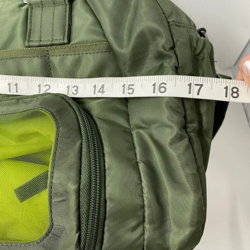 lug item duffel